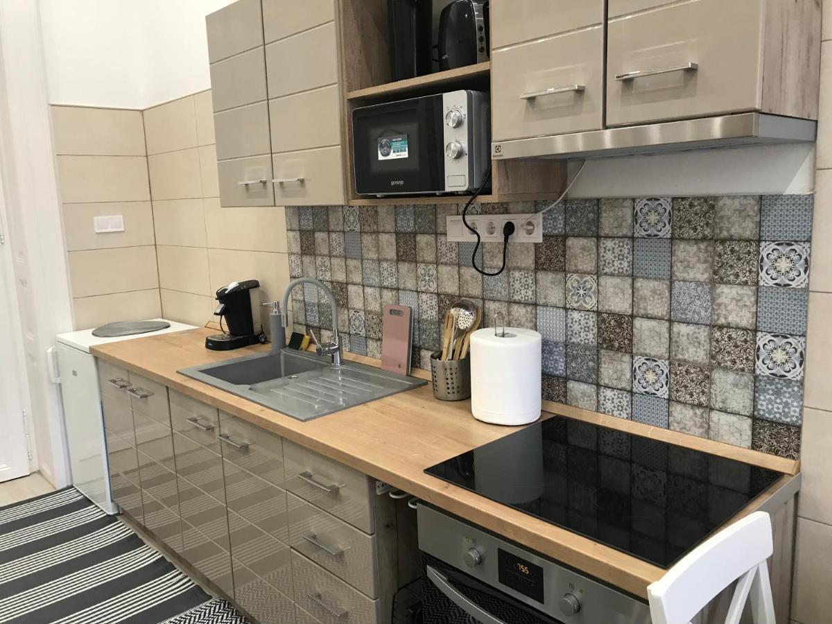 Mora Apartman 2 Kiskunfélegyháza Exterior foto