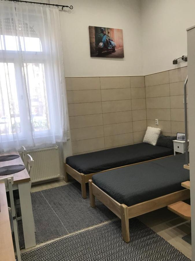 Mora Apartman 2 Kiskunfélegyháza Exterior foto